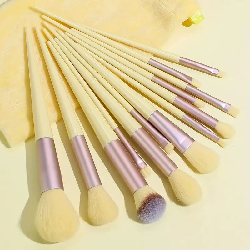 Soft Fluffy Makeup Brushes Set With Makeup Sponge